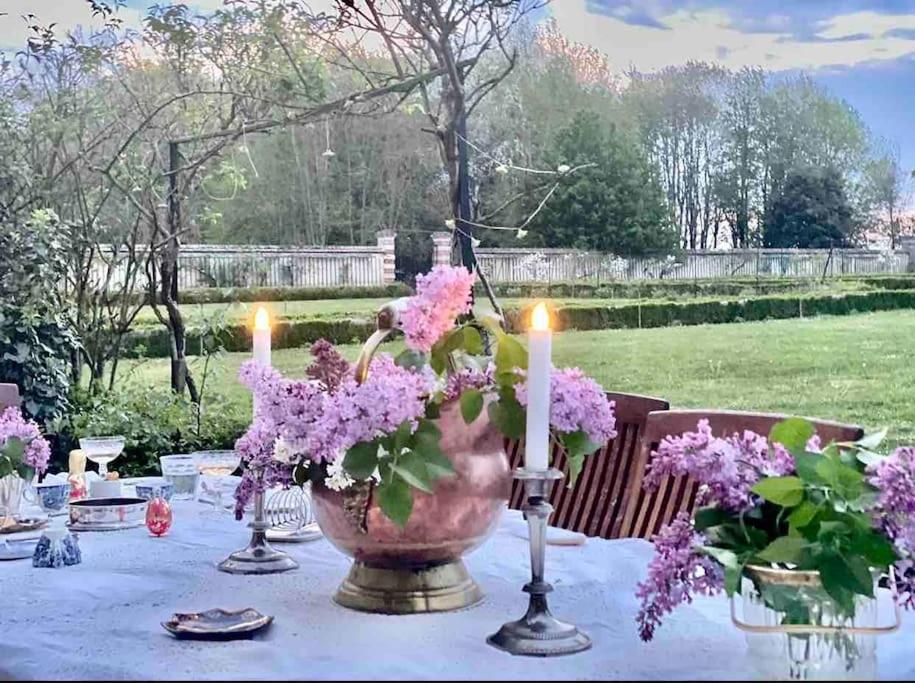 Charming Romantic Tower In Chateau Estate Ocquerre Exterior foto