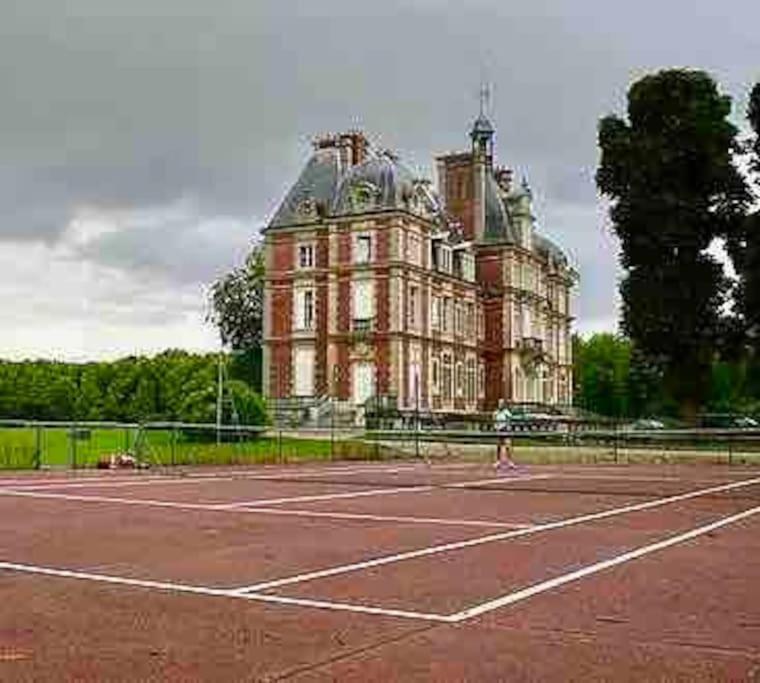 Charming Romantic Tower In Chateau Estate Ocquerre Exterior foto